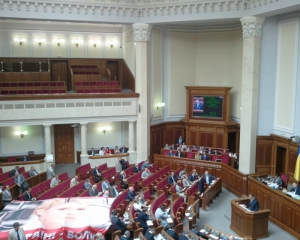 Литвин відкрив ранкове засідання Верховної Ради - опозиція вже просить перерву