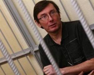 Луценко каже, що влада затягує владарювання в столиці чергового &quot;пришельця&quot; 