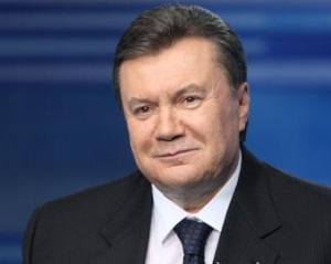 Янукович не підписав скандальний закон про реєстрацію громадян