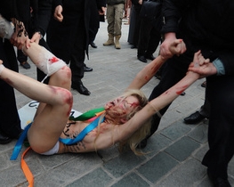 Femen оголосили про викрадення трьох активісток в Донецьку