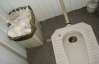 Прибиральницям туалетів у фан-зоні київська влада платить 15 грн. за годину