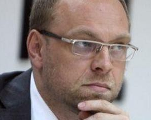Власенко посоветовал Кузьміну "заткнуться, молчать и проводить следствие"