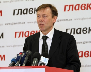 "Бютівець" натякнув, що НБУ вже почав друкувати гривні заради "покращення"