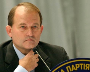 Медведчук впевнений, що Тимошенко не винна, а переговори по газу зірвав Ющенко