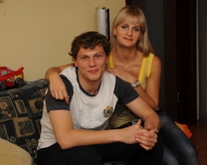 Супруга Андрея Пятова впервые поцеловала его за отбитый пенальти