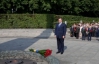 Янукович з Литвином та Азаровим вшанували пам'ять жертв радянсько-німецької війни