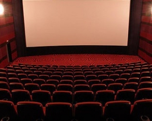 Євро-2012 зменшило прибутки  кінотеатрів