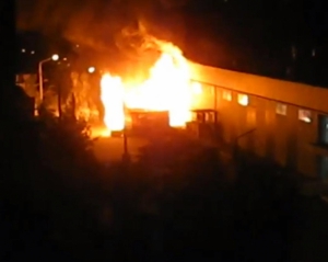 В Запорожье горел супермаркет &quot;Сильпо&quot;: пламя было 10-метровой высоты