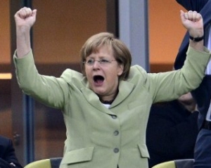 Ангелу Меркель освистали на матче Германия-Греция