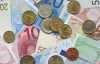 Евро подешевел на 6 копеек, курс доллара не изменился - межбанк