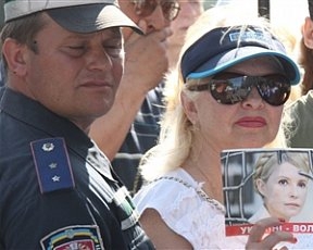 У Пшонки божаться, що не затягують касацію Тимошенко