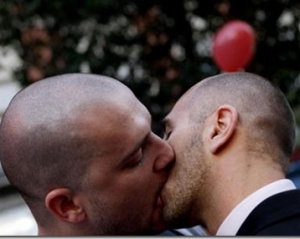Франция легализирует однополые браки в 2013-м