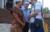 Депутаты возле Украинского дома ждут решения суда - их могут разогнать
