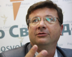 Через Януковича захисників української мови можуть вночі розігнати - Павловський