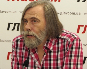 "Кризис общества из-за "языкового" закона создан искуственно" - эксперт