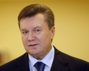Янукович нишком провів прес-конференцію - журналістів відбирав особисто
