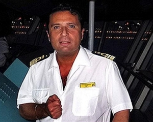 Капітан затонулого лайнера &quot;Коста Конкордіа&quot; вважає себе &quot;рятівником судна&quot;