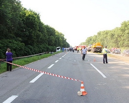 У Псковській області оголосили траур за 14 жертвами ДТП під Черніговом