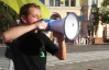 Жадан присоединился к защитникам украинского языка, выступив с "политическими" стихами