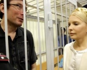 Сьогодні знову судитимуть Тимошенко та Луценка