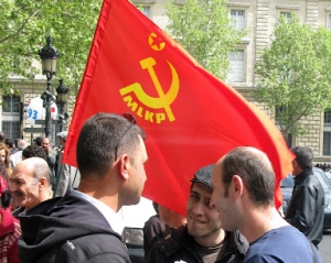 Молдавия запретила коммунистическую символику и осудила режим