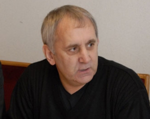 "Ми ніби і скинули диктатуру Москви, але її централістську функцію заступив Київ"