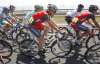 Неизвестные рассыпали на пути велосипедистов Тур де Франс гвозди