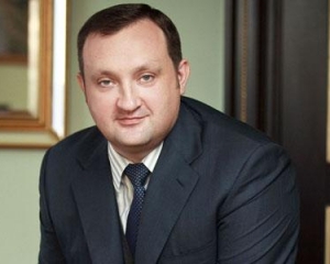 Арбузов хочет и дальше держать гривню, поскольку в Украине "почти нулевая инфляция"