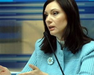 На Рівненщині "регіоналку" Олену Бондаренко змусили виступати українською