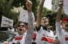 Разъяренные демонстранты попытались захватить посольство Сирии в Египте