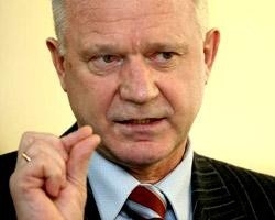 "Выбросить миллиард на камеры - это очень "жирно" для Украины" - экс-глава ЦИК