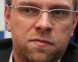 Судмедексперти точно не визначилися чи може Тимошенко брати участь у суді – Власенко