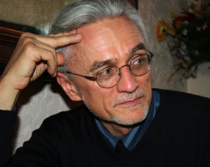 "Росія слабка, щоб створити імперію і бідна, щоб запропонувати щось цікаве" - Мотиль