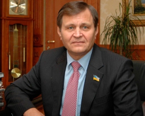&quot;Регионалы&quot; просят Януковича выгнать Ландика из партии