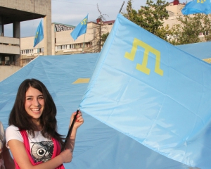 Крымские татары утвердили свой ??гимн, флаг и герб