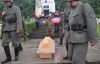 Три скелета дивизионщиков похоронили в одном гробу