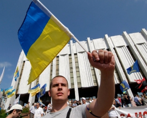Захисники української мови прийдуть з протестом під офіс Партії регіонів