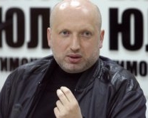 Оппозиция добилась приостановки проталкивания "языкового закона", но окончательно этот вопрос можно будет решить только после выборов