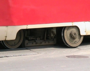 В Харькове сошел с рельсов трамвай. Среди пассажиров есть пострадавшие