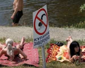 Врачи умоляют киевлян не лезть в Днепр