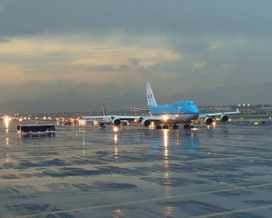 Злива паралізувала аеропорт Мехіко