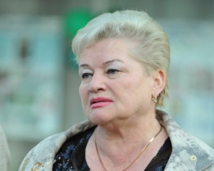 Компартії висунула в депутати понад 100 жінок - нардеп