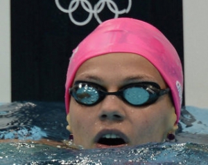 15-летняя литовская пловчиха выиграла золото Игр