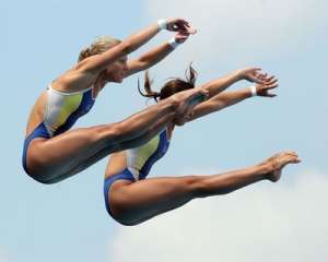 Китай завоевал десятое золото Олимпиады, украинки в синхронных прыжках в воду - восьмые