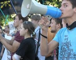 Студенти під Кабміном вимагають повернути "вкрадені стипендії"