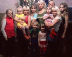 Луганчанка, убившая двух детей и выкравшая девочку, имеет статус &quot;матери-героини&quot;