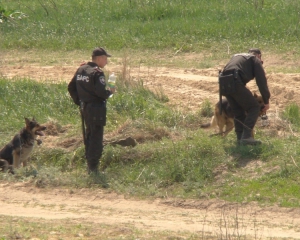 На Одещині в полі  знайшли останки 2-річної дитини