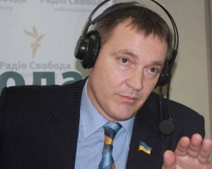 Колесніченко нарікає на чергову провокацію проти його &quot;мовного&quot; дітища