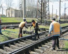 Залізничники щогодини перевіряють температуру колій через спеку