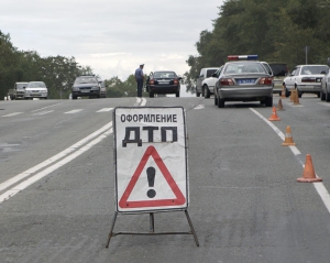 ДТП в Харкові й Луганську: 2 людини загинуло, 6 травмовані